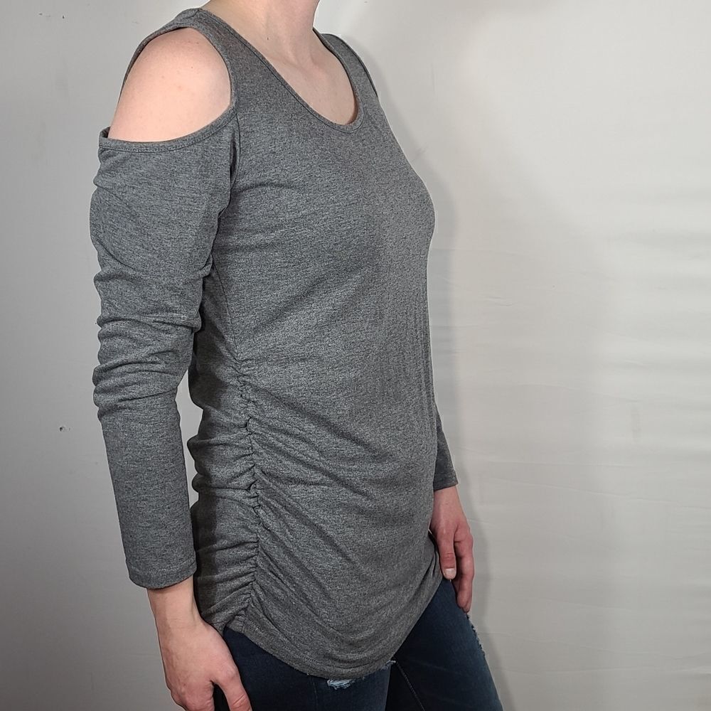 Gray Off The Shoulder Top - Picture 2 of 4